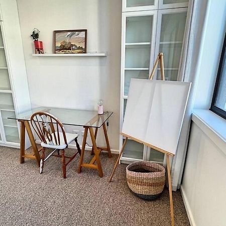 Industrial Yet Modern, 1Bd 1Bth Apt - Woden Phillip Eksteriør billede