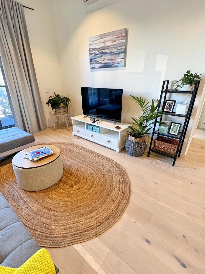 Industrial Yet Modern, 1Bd 1Bth Apt - Woden Phillip Eksteriør billede
